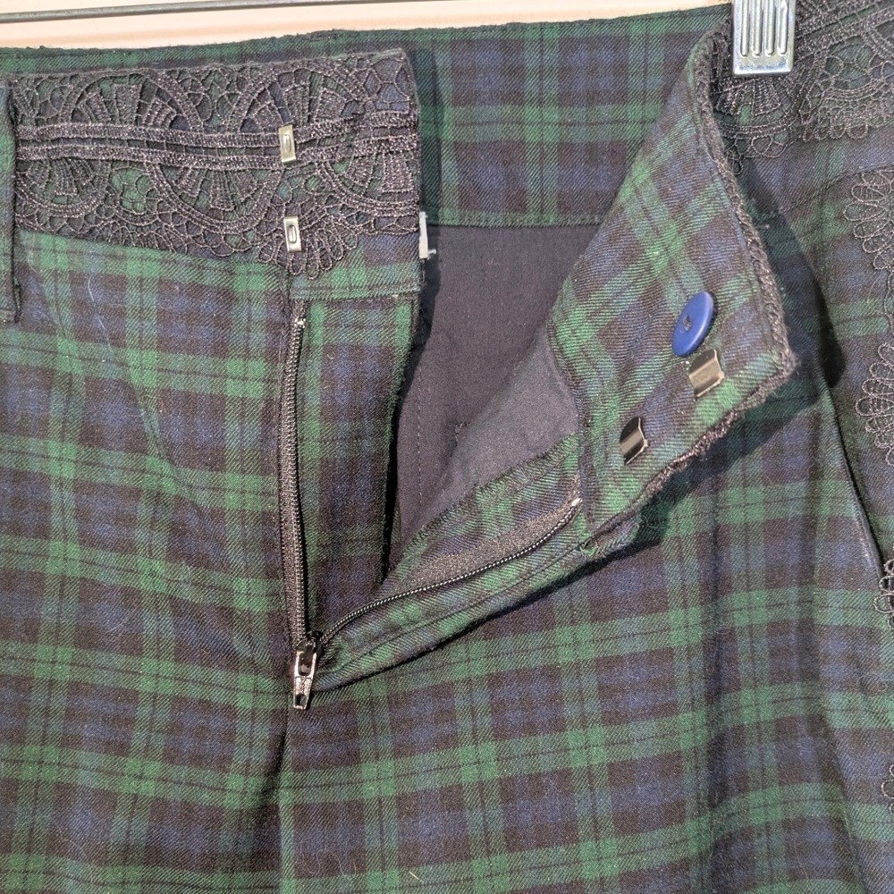 Sundance Black watch Plaid Lace Trim Trousers Size 6